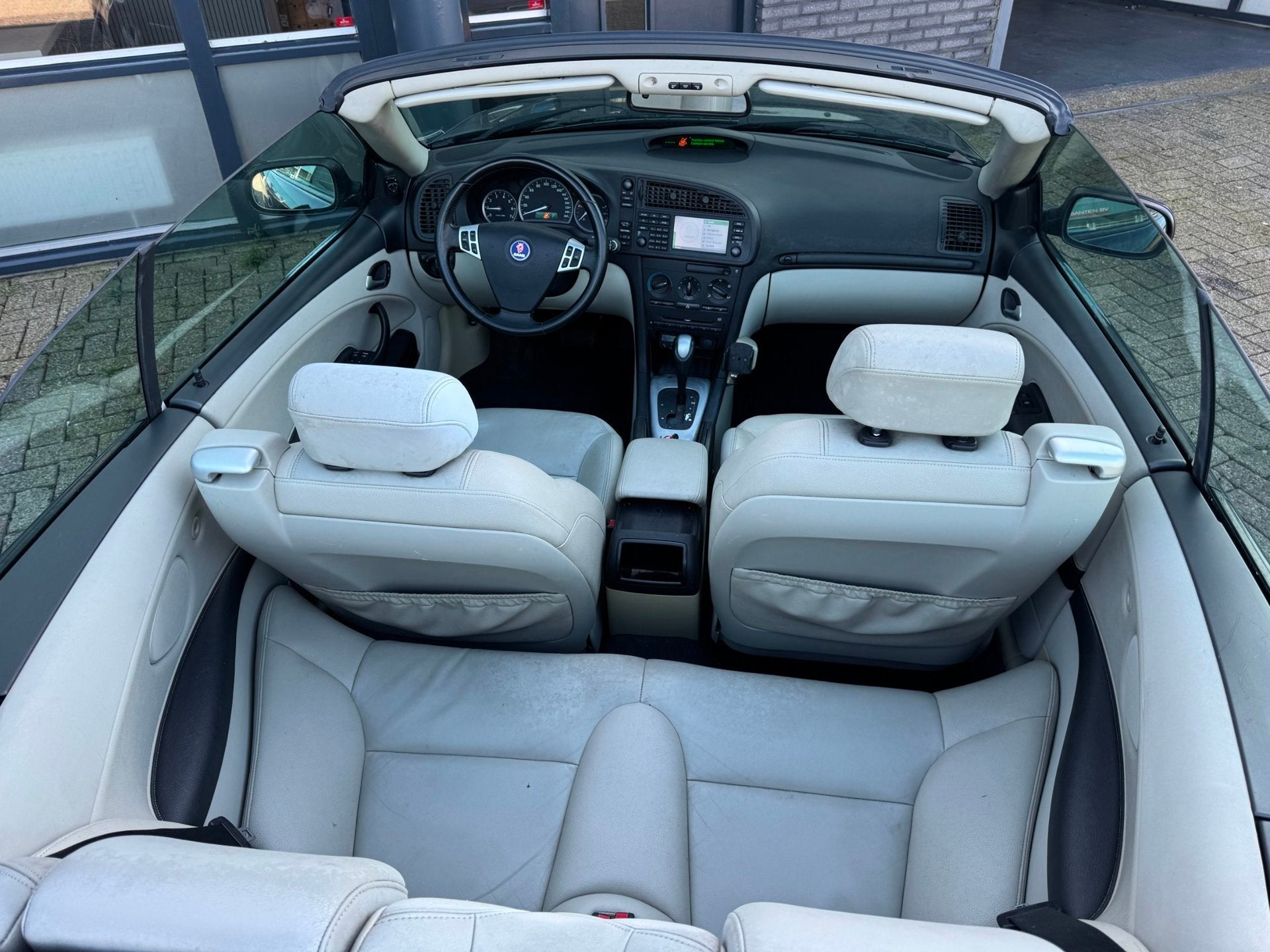 Saab 9-3 Cabrio 1.8t Vector, 1998 cc, Gebruikt, 4 cilinders, Bedrijf