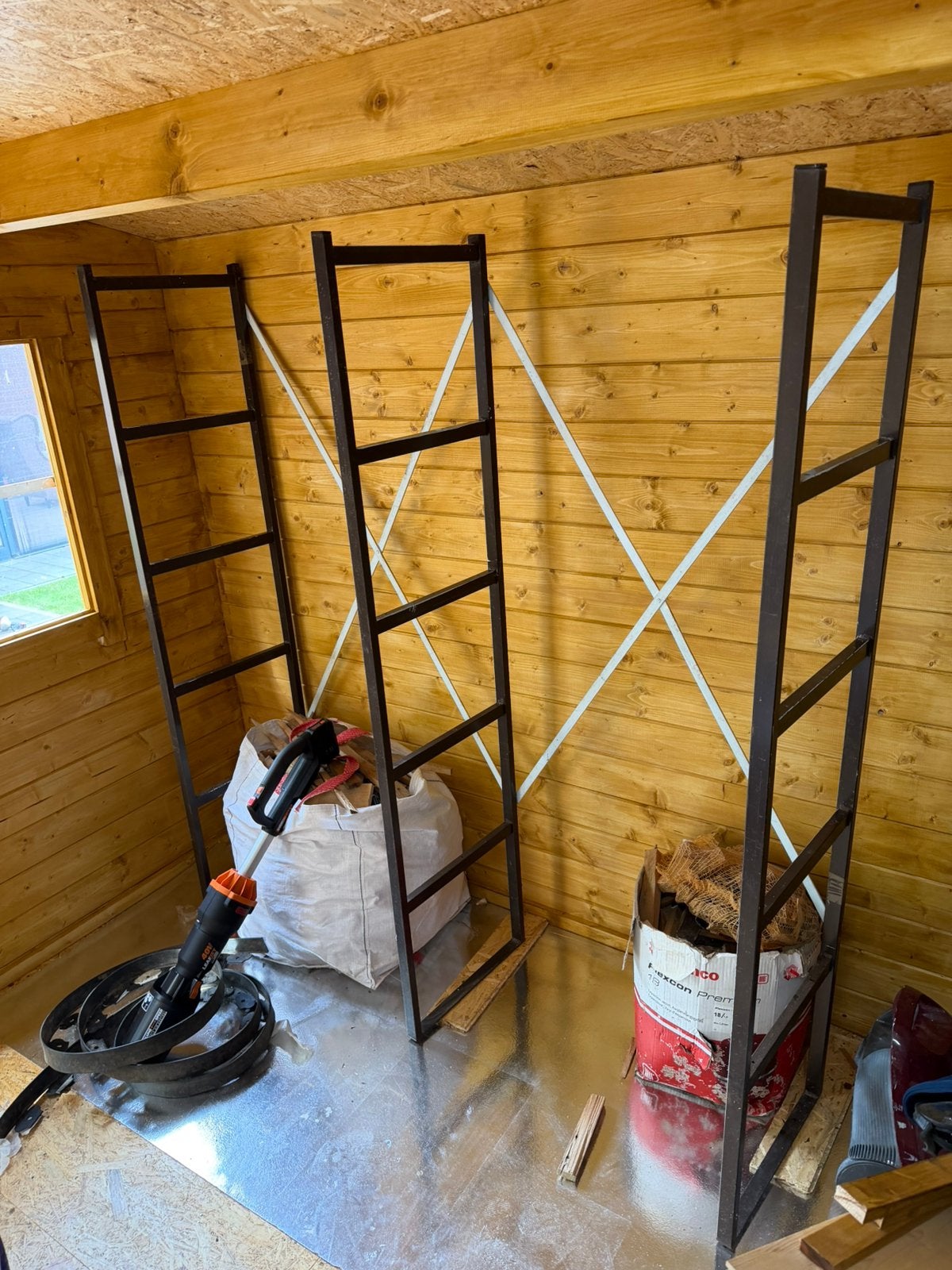Wandkast 163cm * 172cm zonder plank, Doe-het-zelf en Verbouw, Steigers, Ophalen, Zo goed als nieuw, Overige typen, Minder dan 2 meter