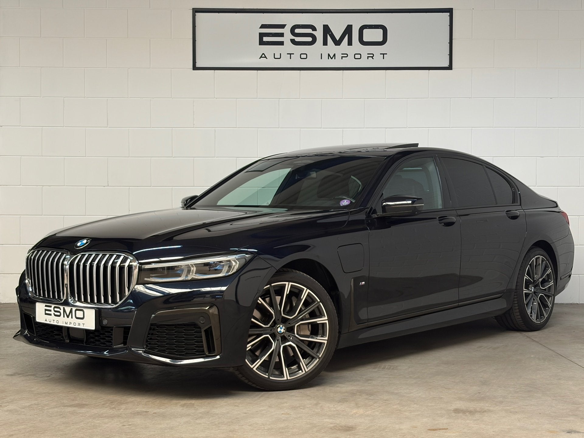 BMW 7-serie 745e High Executive Panoramadak HUD ACC Soft-clo, Auto's, Achterwielaandrijving, Gebruikt, Zwart, Hybride Elektrisch/Benzine