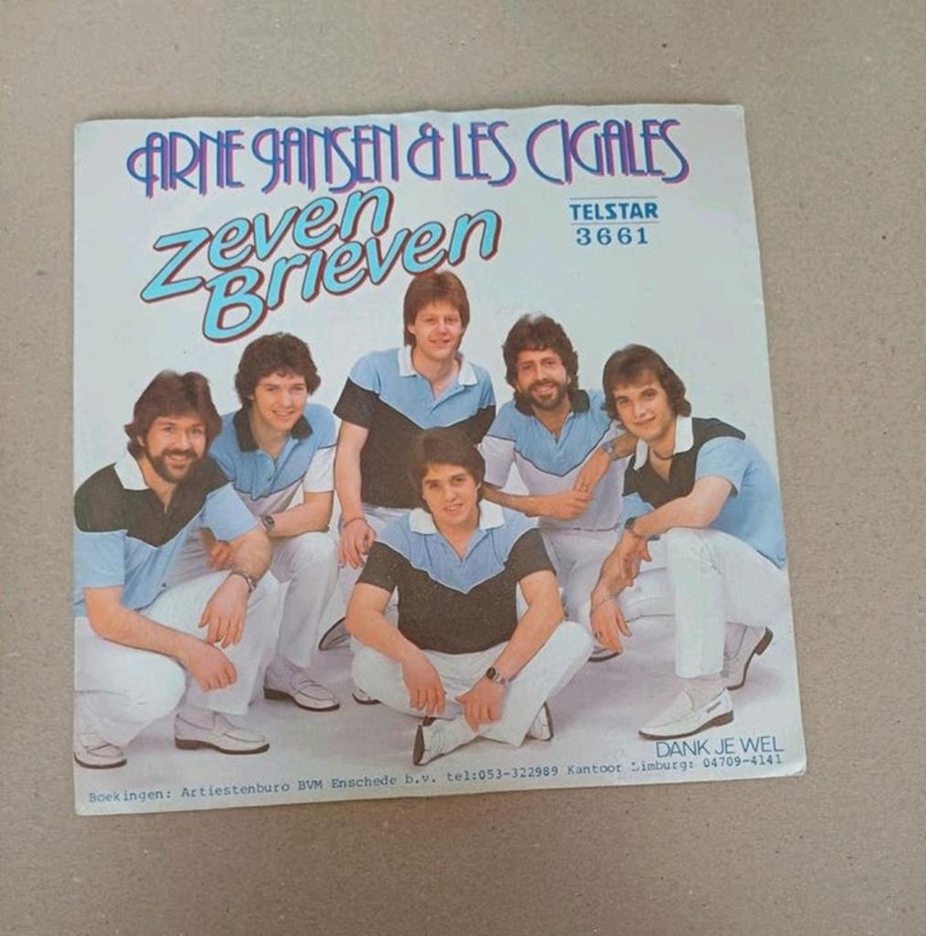 Arne Jansen & Les Cigales  - Gereserveerd, Gebruikt, 7 inch, Ophalen of Verzenden, Beschermende buitenhoes