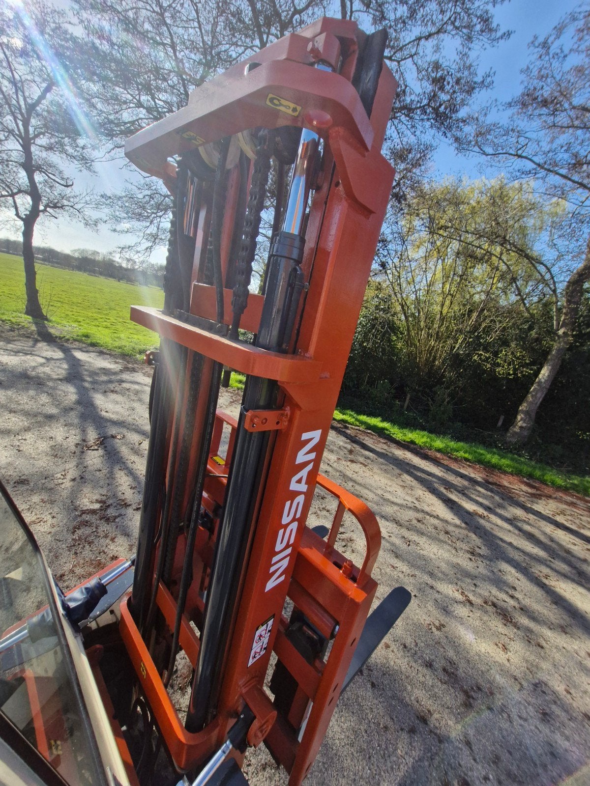 Foto 21 van Heftruck Nissan vorkheftruck 3000kg gas RGH 02A - 30U duplo