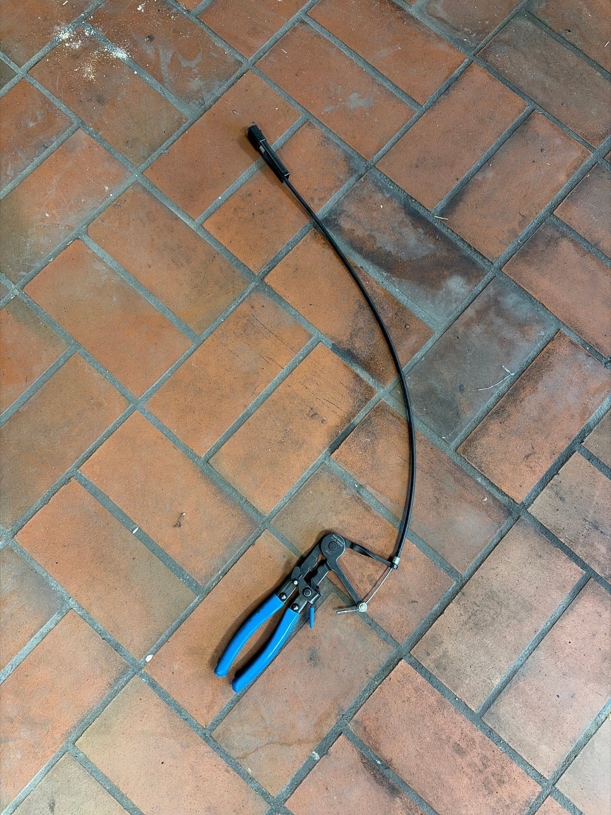 Slangenklem tang met flexibele kabel, Ophalen of Verzenden, Gebruikt, Tang, Overige merken