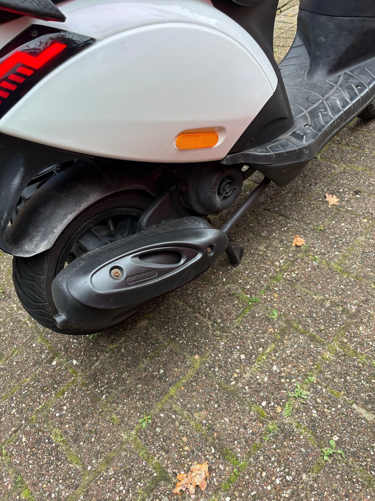 Foto 15 van Piaggio Zip 4-takt 2006 met officiële milieuzone ontheffing