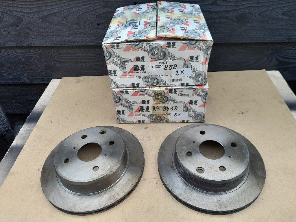 SET REMSCHIJVEN - NIEUW - TOYOTA CELICA A40+A60 & CRESSIDA, Verzenden, Nieuw, Toyota