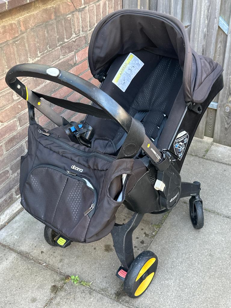 Doona kinderwagen en autostoel met doona tas, Kinderen en Baby's, Ophalen, Zo goed als nieuw, Kinderwagen, Overige merken