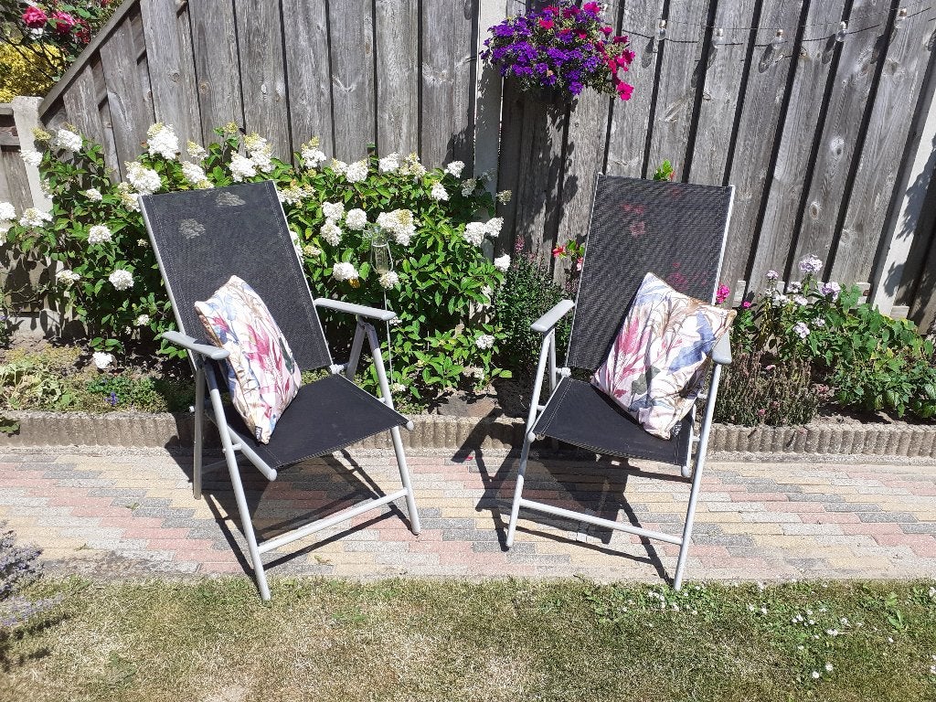 2 inklapbare tuinstoelen, Tuin en Terras, Tuinstoelen, Ophalen, Zo goed als nieuw, Overige materialen, Verstelbaar