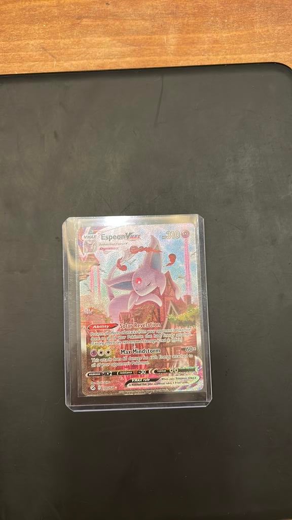 Espeon Vmax - Fusion Strike, Hobby en Vrije tijd, Verzamelkaartspellen | Pokémon, Ophalen of Verzenden, Zo goed als nieuw