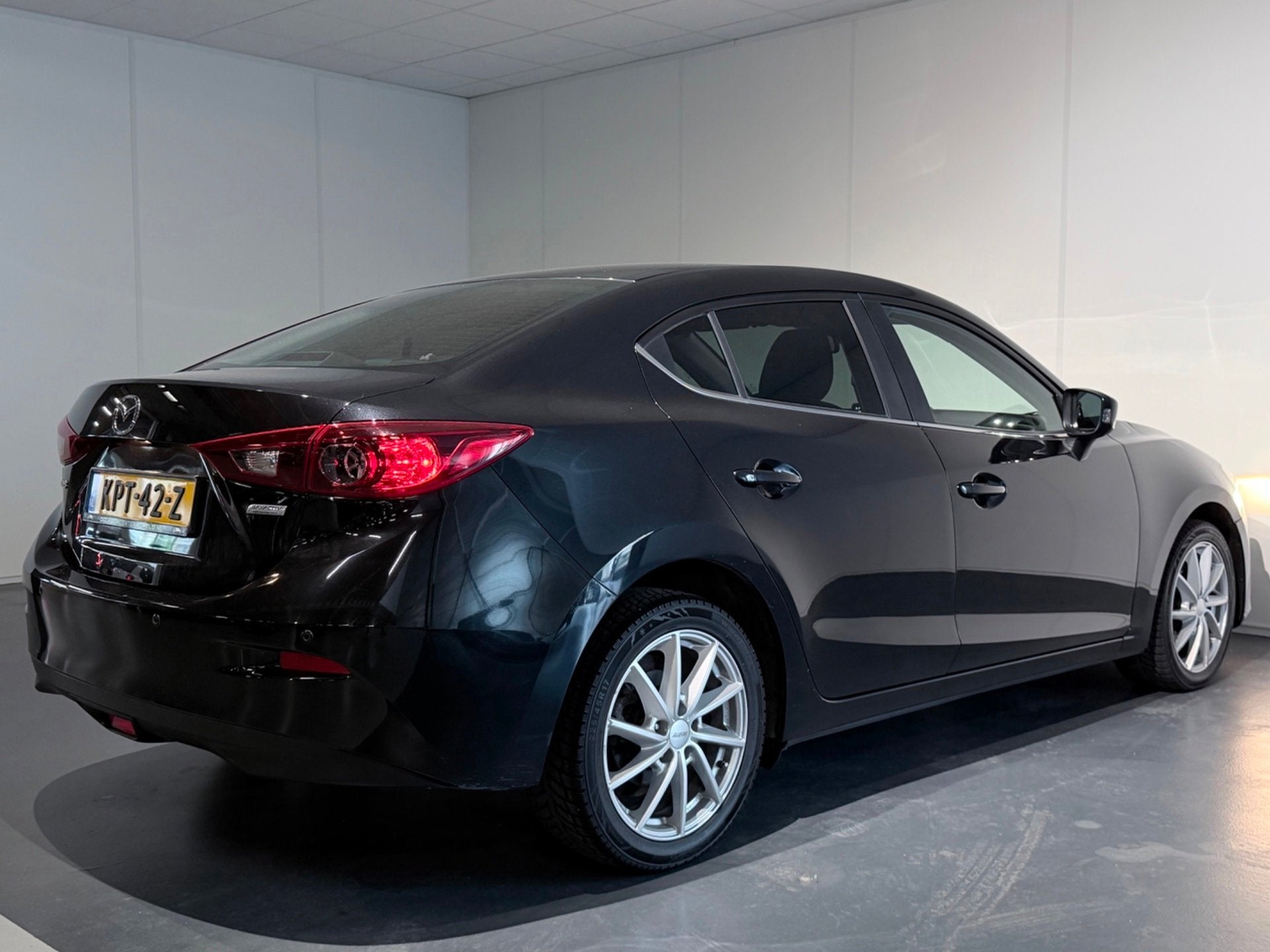 Mazda 3 2.0 GT-M /Clima/Cruise/PDC/NAVI/Stoelverw., Auto's, Mazda, Voorwielaandrijving, Stof, Gebruikt, Automatische klimaatregeling
