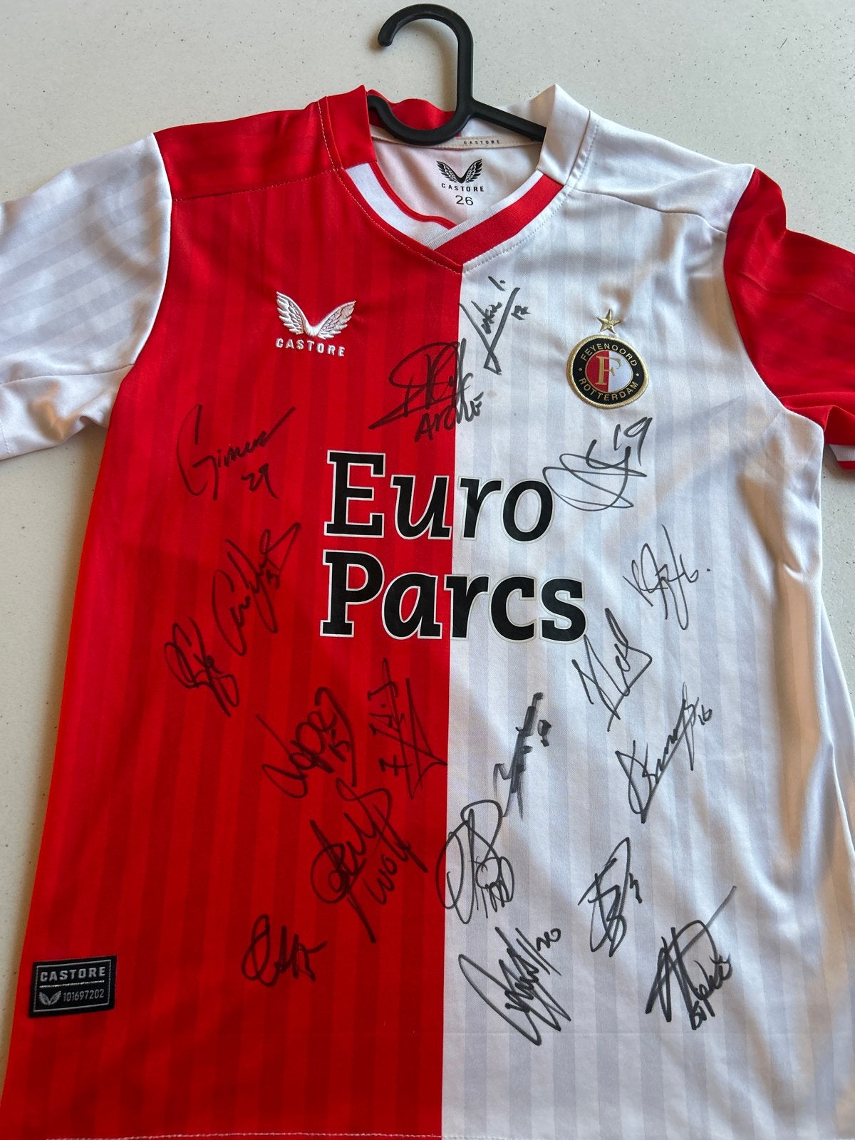Gesigneerd Feyenoord Shirt - Maat 26, Sport en Fitness, Voetbal, Maat XS of kleiner, Ophalen of Verzenden, Zo goed als nieuw, Shirt