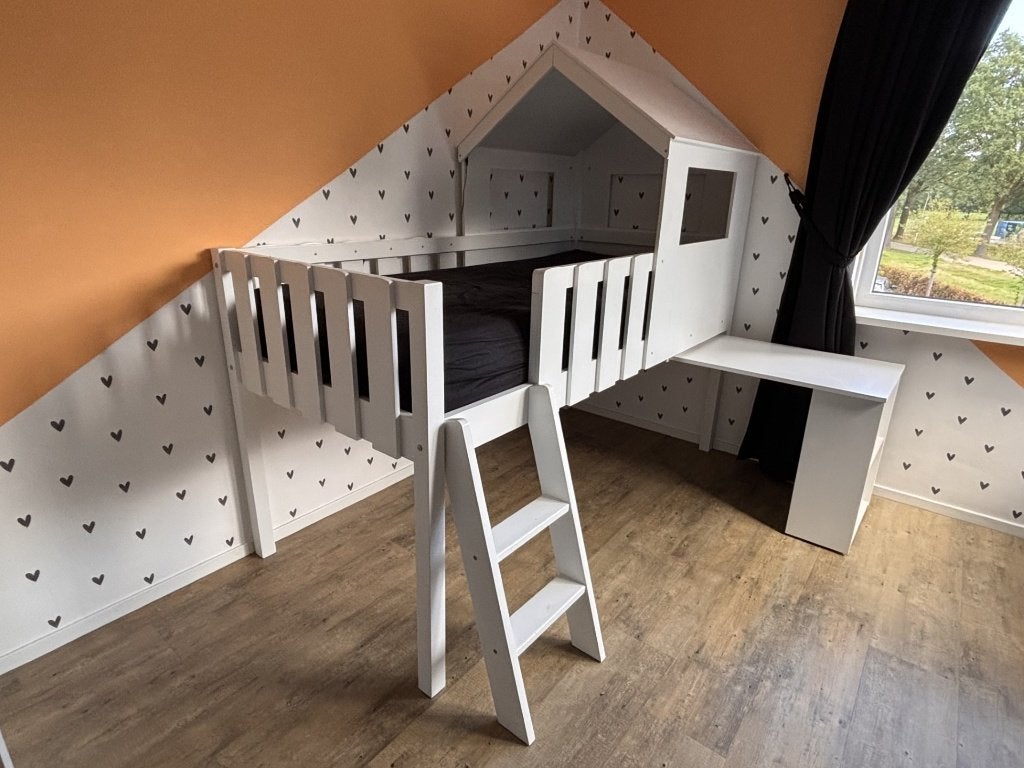 Halfhoogslaper 90 x 200 cm met leuk huisje en opbergruimte, Huis en Inrichting, Ophalen, 90 cm, Eenpersoons, Minder dan 160 cm