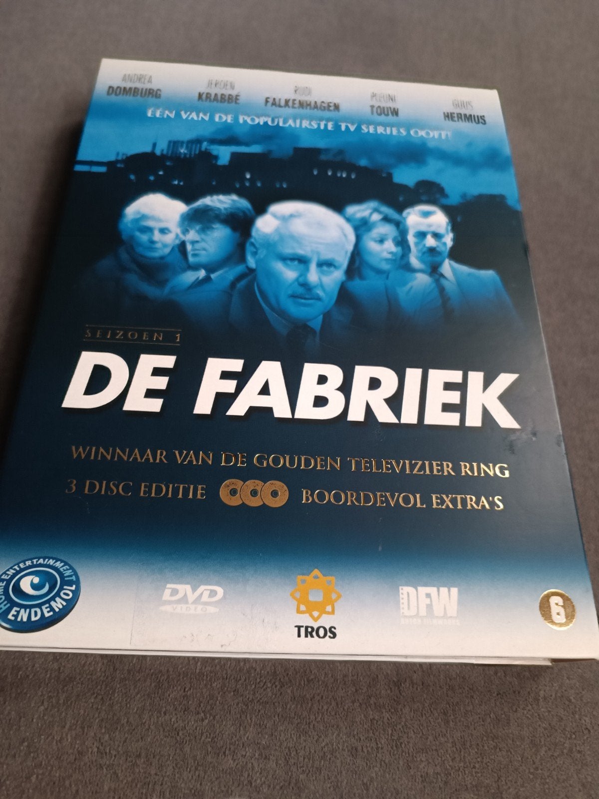De fabriek seizoen 1- dvd, Vanaf 12 jaar, Ophalen of Verzenden, Zo goed als nieuw, Drama