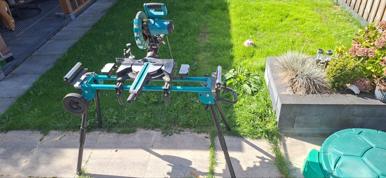 VONROC MS502AC Afkortzaag met onderstel - 2000W, Doe-het-zelf en Verbouw, Gereedschap | Zaagmachines, Gebruikt, 70 mm of meer