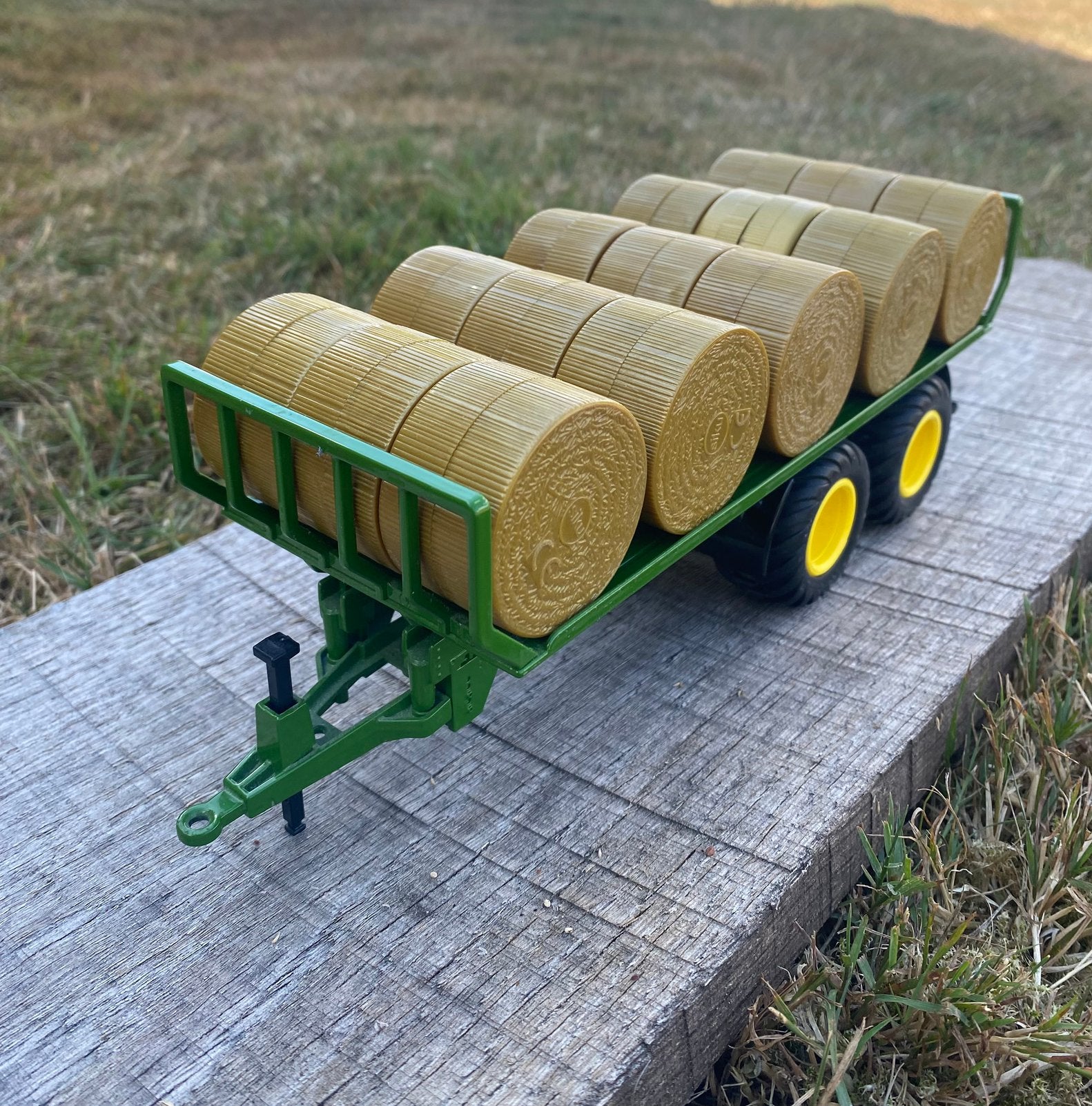 Siku balenwagen met balen te koop, Hobby en Vrije tijd, Modelauto's | 1:32, Ophalen, Zo goed als nieuw, Tractor of Landbouw, SIKU