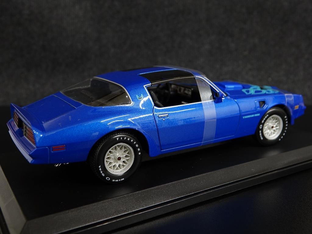 Maisto 1:18 1978 Pontiac Firebird Trans Am metallic blauw, Hobby en Vrije tijd, Modelauto's | 1:18, Maisto, Auto, Onbekend, Nieuw