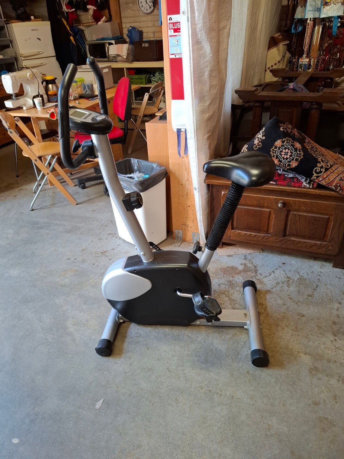 Te Koop, Hometrainer in goede staat, Ophalen, Gebruikt, Metaal, Benen