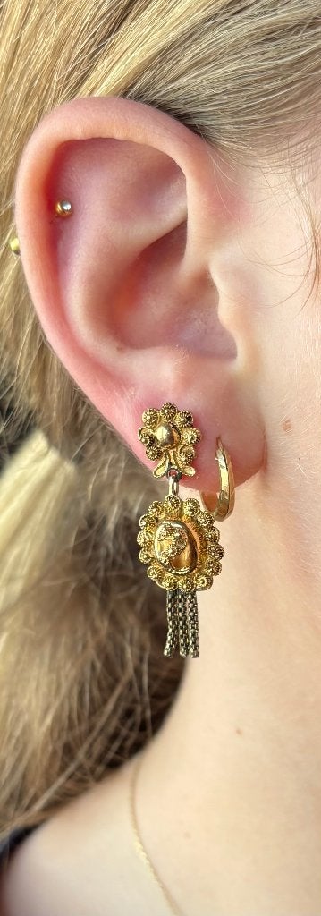 Filigrain 14k gouden oorbellen zeeland antiek baardje pampel, Ophalen of Verzenden, Goud, Oorbellen, Met edelsteen