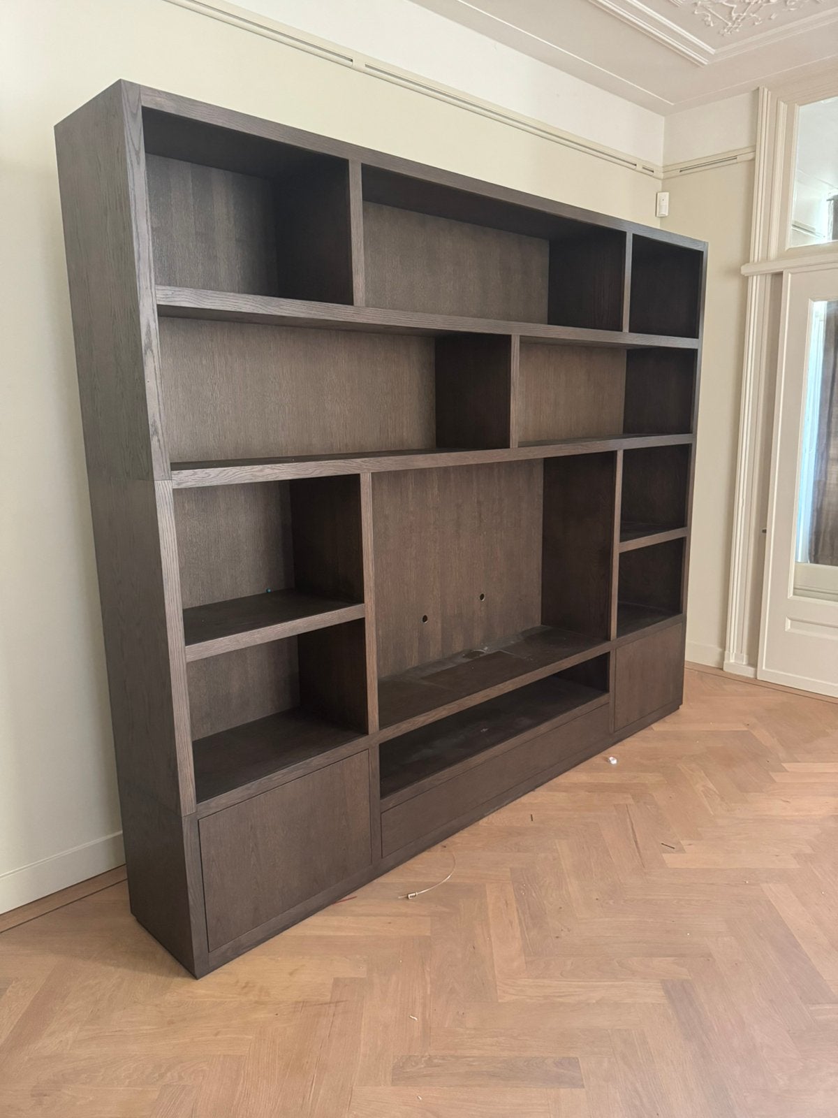 Prachtige Cinemawall 230 x 280 cm , 6mnd oud, Ophalen, Nl, Info@kabinet.nl, Met lade(s)