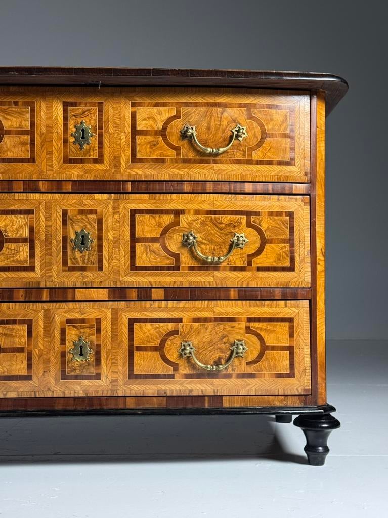 Franse Marquetry Commode 18e eeuw, Ophalen, 50 tot 100 cm, Zo goed als nieuw, 3 of 4 laden