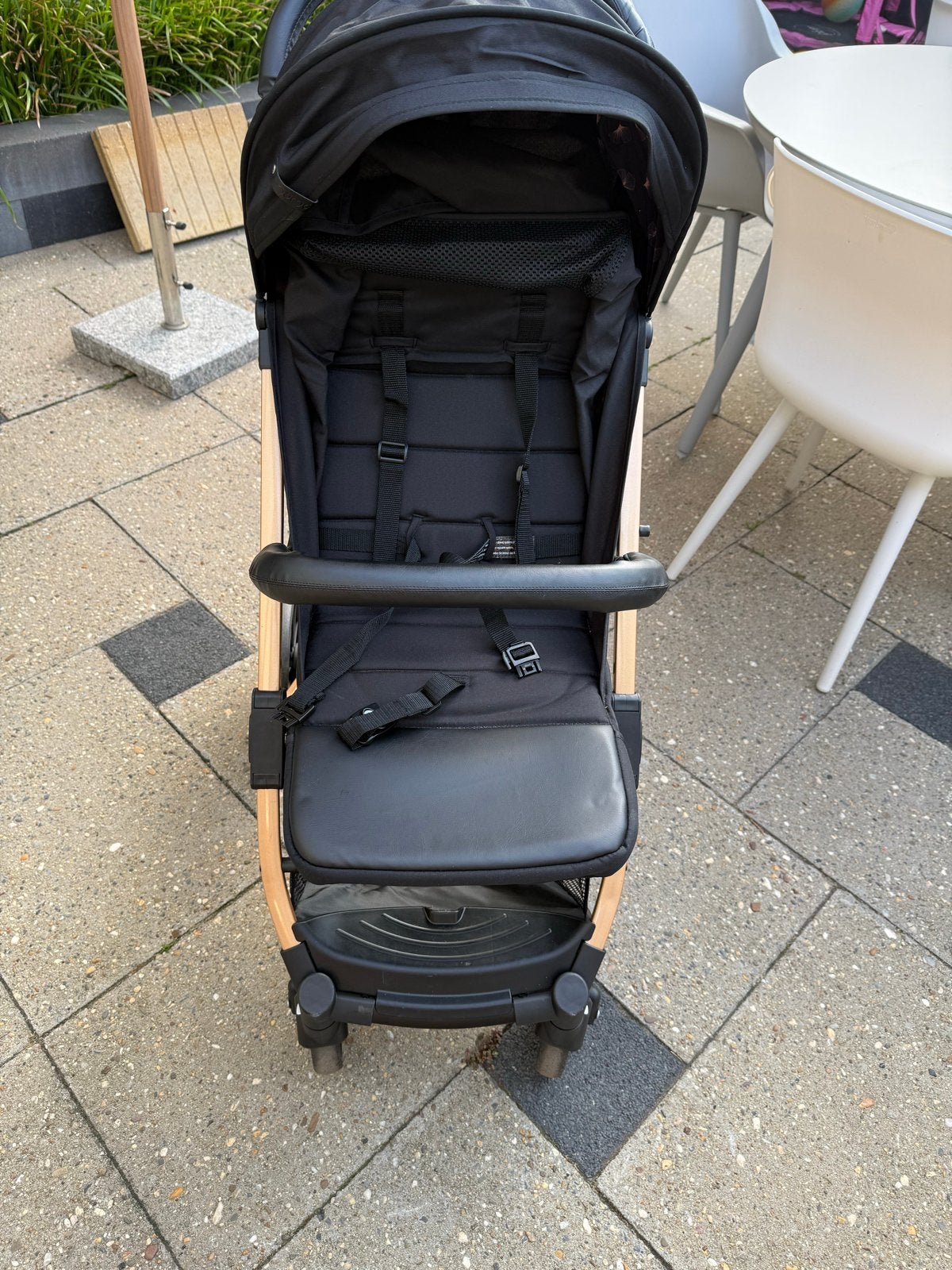 Momi Kinderwagen - Zwart met rose gouden accenten, Ophalen, Gebruikt, Kinderwagen, Overige merken