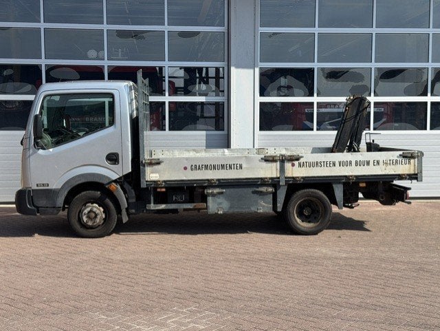 Nissan Cabstar E 130.35 2.5 dCi 290 - Crane - Trekhaak - 3p., Auto's, Euro 5, Gebruikt, 4 cilinders, Elektrische ramen