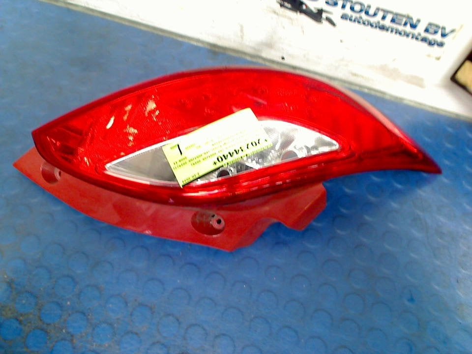 Achterlicht Links Mazda 2 (DE) (2007-10/2015-06) D65151160, Auto-onderdelen, Verlichting, Gebruikt, Hitdorfer Straße 73, Leverkusen 51371, , Duitsland