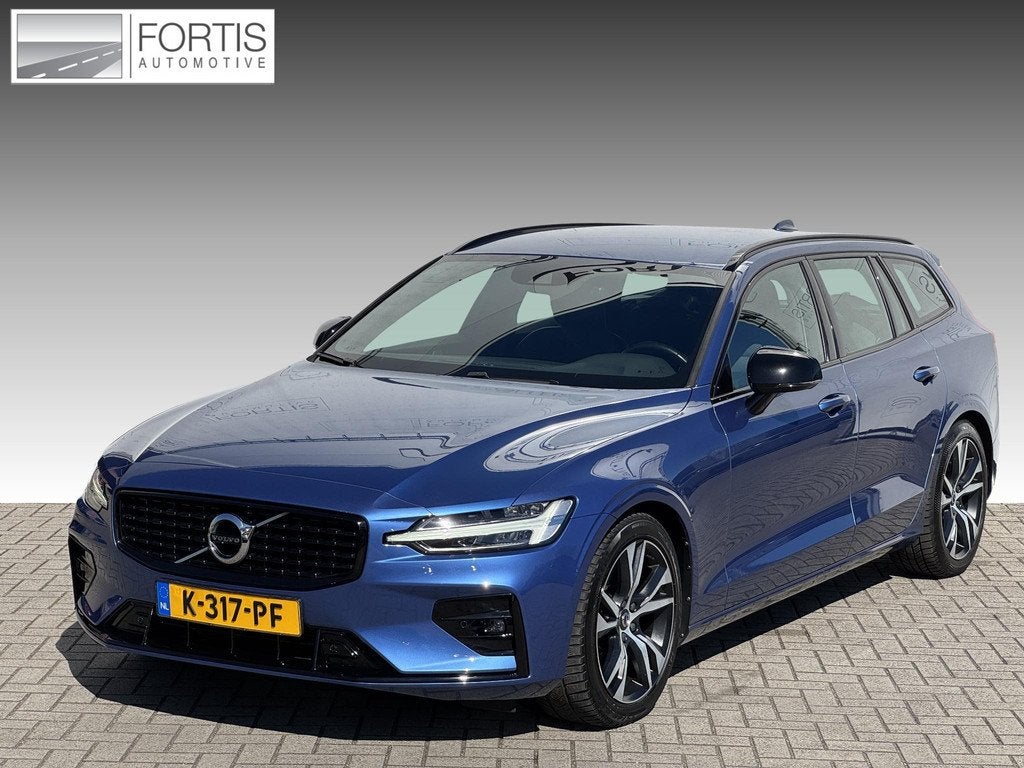 Volvo V60 2.0 B3 R-Design NL-AUTO | R-DESIGN | TREKHAAK, Auto's, Volvo, Automatische klimaatregeling, Euro 6, 4 cilinders, 1969 cc