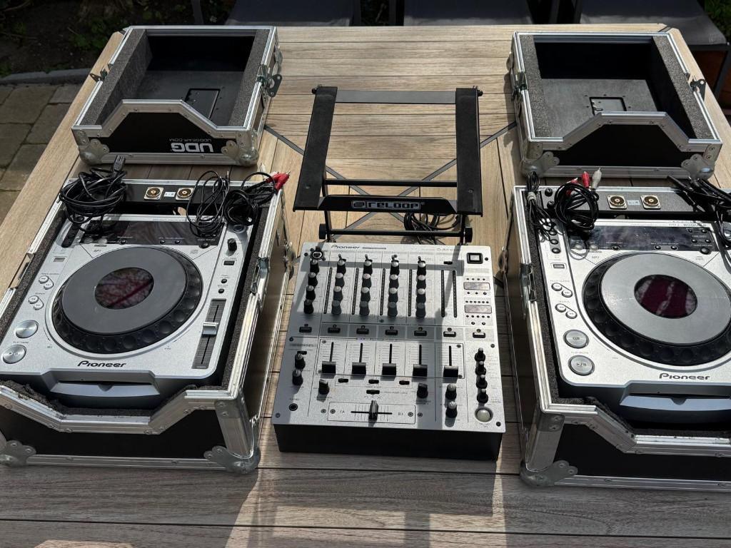 DJ-set Pioneer met flightcases en laptop-stand, Muziek en Instrumenten, Dj-sets en Draaitafels, Ophalen, Gebruikt, Dj-set, Pioneer