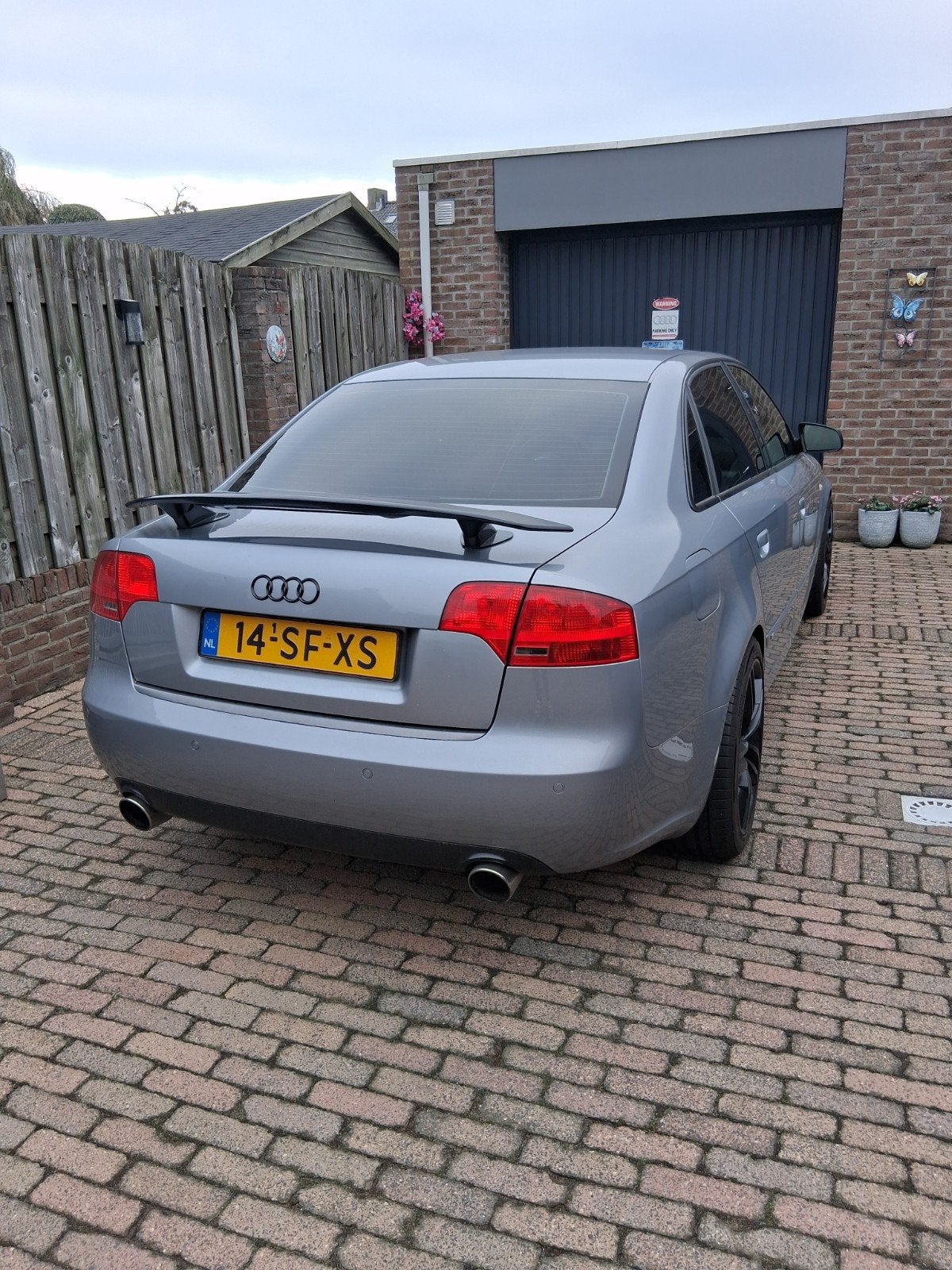 Audi A4 2.0 Tfsi Quattro 147KW AUT 2006 Grijs, Auto's, Automaat, 4 cilinders, 1984 cc, A4