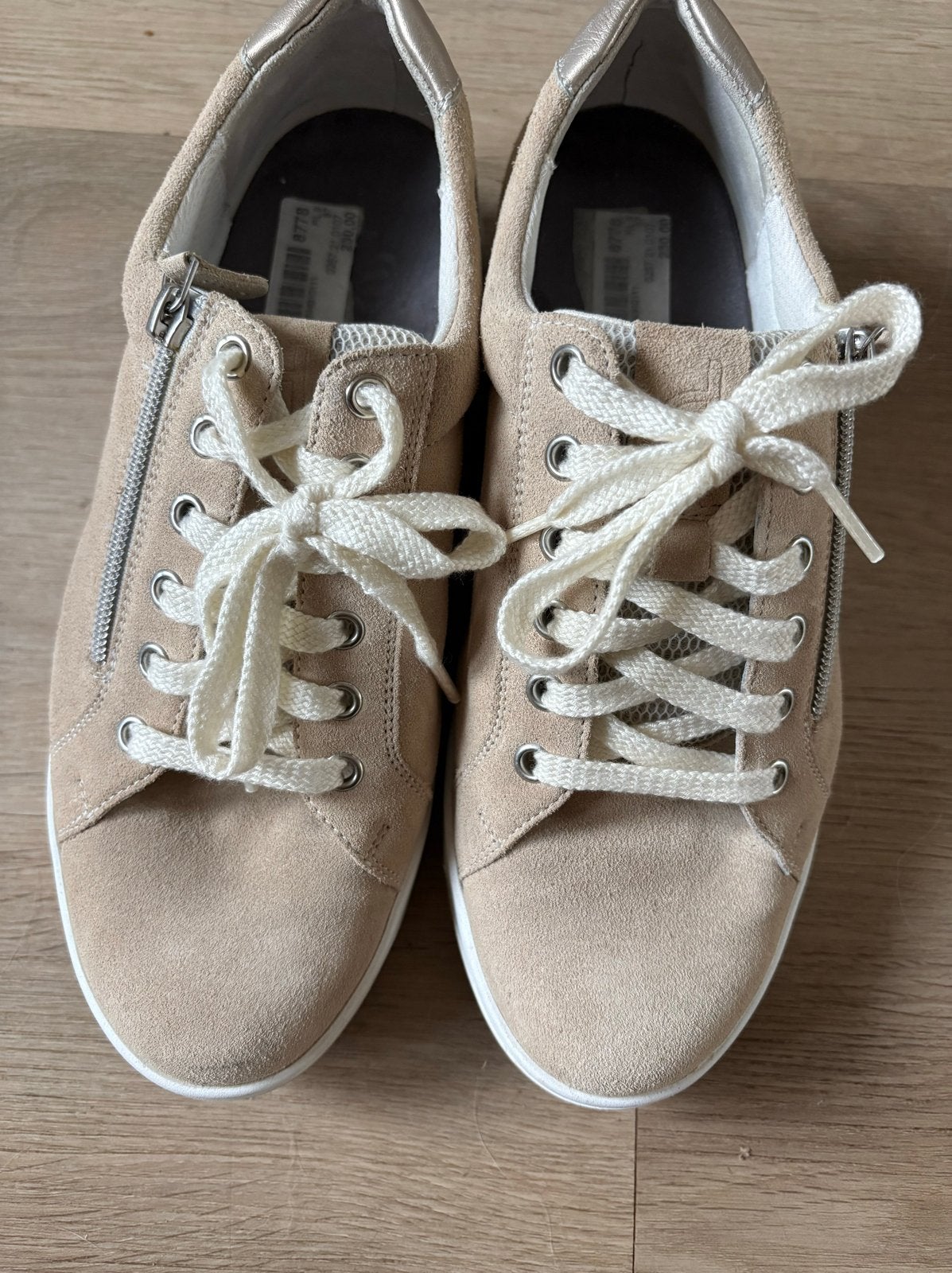 Durea schoenen maat 6 K met ritssluiting - Zo goed als nieuw, Kleding | Dames, Schoenen, Ophalen, Schoenen met lage hakken, Beige