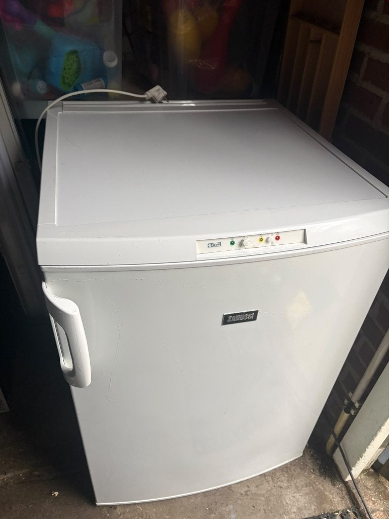 Tafelmodel vriezer Zanussi, Ophalen, Zo goed als nieuw, Minder dan 60 cm, 85 tot 120 cm
