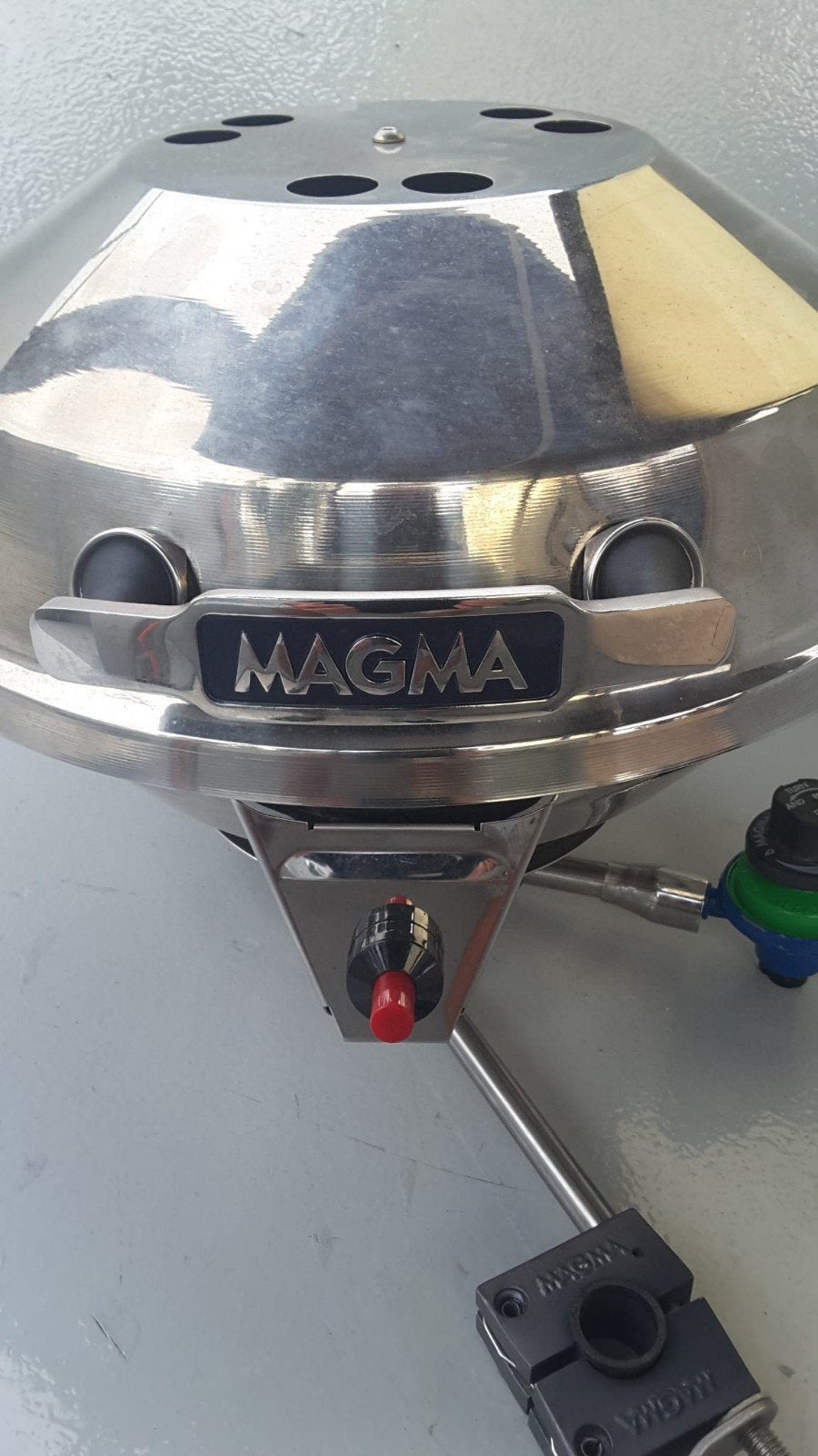Magma Gasbarbecue voor op de boot met bevestiging., Ophalen, Gebruikt