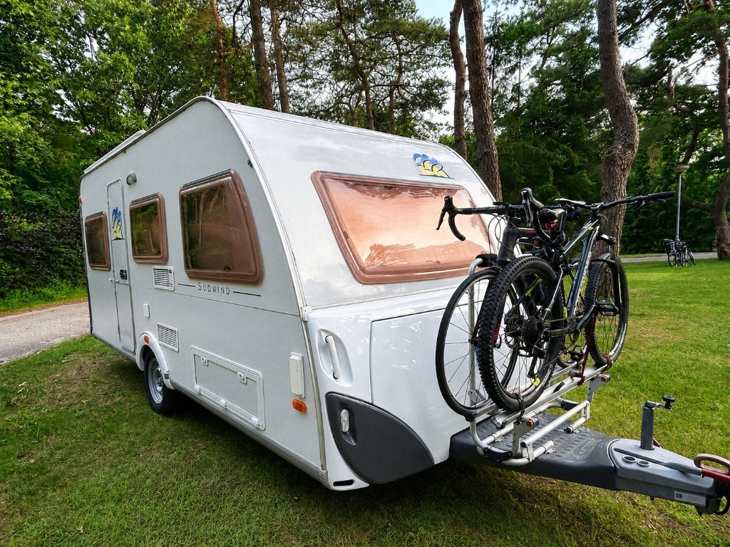 Knaus Südwind 450 incl. BOVAG 2025 & Stallingsplek!, Omvormbare zithoek, Rondzit, Particulier, 5 tot 6 meter