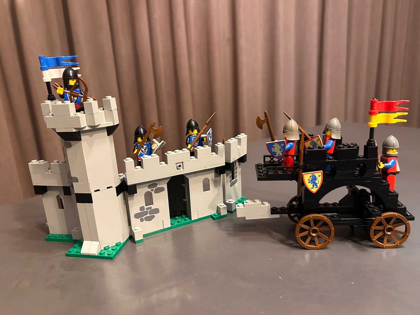 Lego 6062: Belegwagen met Kasteelmuur (Vintage), Gebruikt, Lego, Ophalen of Verzenden, Compleet