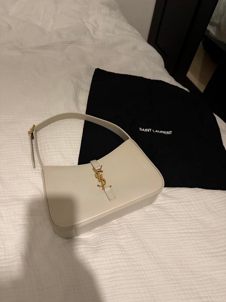 Yves Saint Laurent 5 À 7 Schoudertas - Crème, Beige, Zo goed als nieuw, Leer, Ophalen