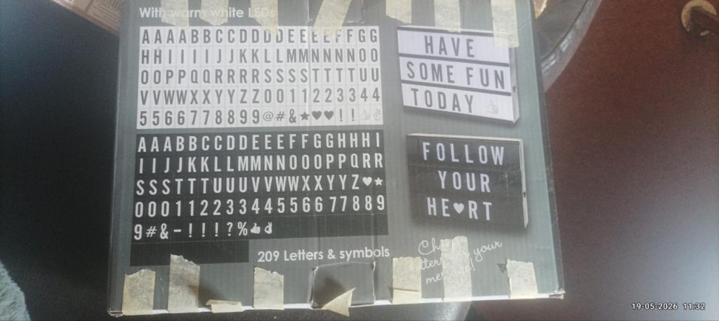 Light Box met letters en symbolen - Nieuw in doos, 30 cm, Nieuw, Ophalen of Verzenden, 25 cm