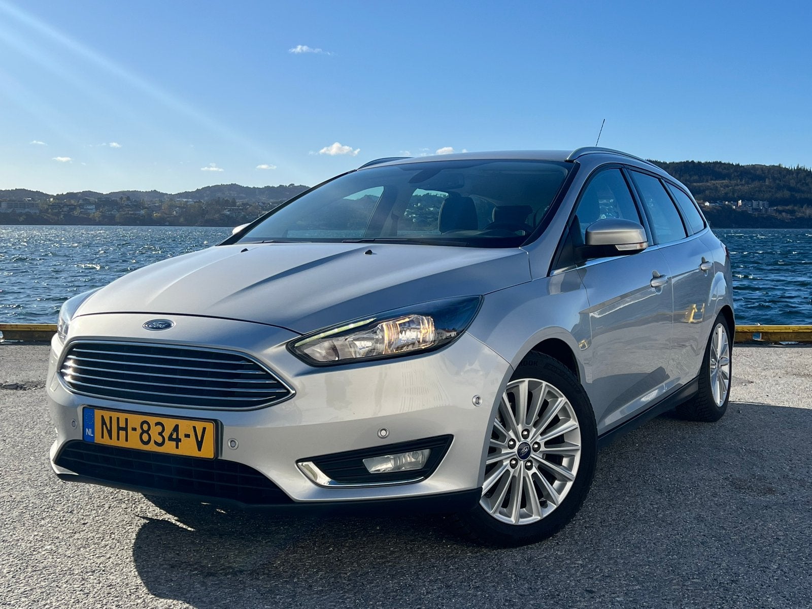 Ford Focus 1.5 Ecoboost Wagon 2017 Grijs, Auto's, Ford, 1498 cc, 4 cilinders, Origineel Nederlands, Stationwagon