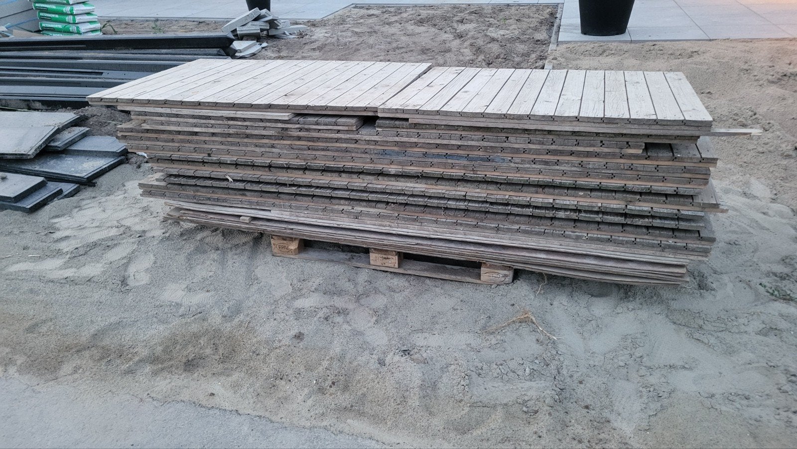 Houten vlonders, ideaal voor om het huis tijdens de bouw, Ophalen, Gebruikt, Minder dan 25 mm, 200 tot 250 cm
