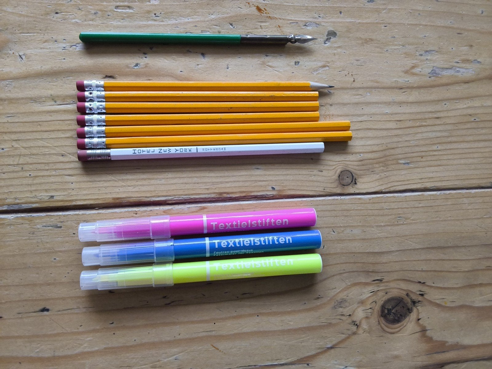 Tekenset: Potloden, Inktpen en Textielstiften, Ophalen of Verzenden, Gebruikt, Potlood of Stift