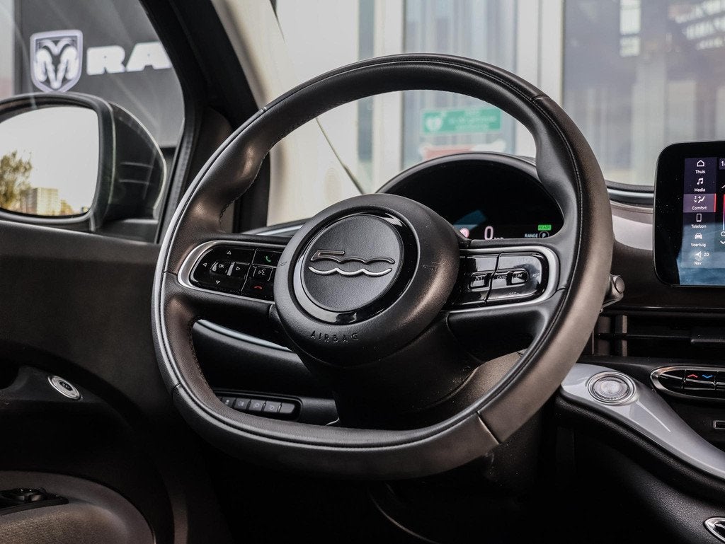 Fiat 500E Icon 42 kWh | Full LED | Navi | Achteruitrij Camer, Auto's, Fiat, Parkeersensor, Stof, 118 pk, Bruin