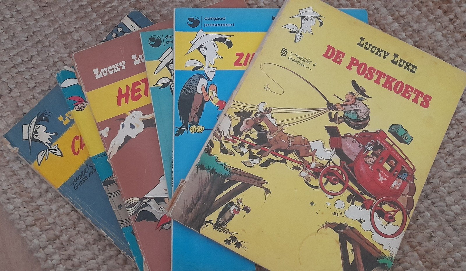 90 stripboeken: o.a  Suske en Wiske,, Ophalen of Verzenden