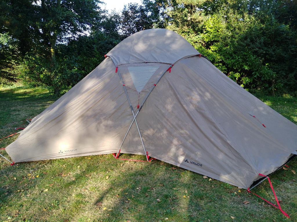 Vaude Badawi 4P 4 persoons tent in zeer goede staat, Ophalen of Verzenden, Zo goed als nieuw, Tot en met 4