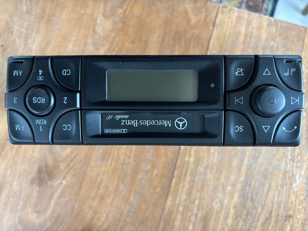 Mercedes Audio 10 radio/cassette, Ophalen, Zo goed als nieuw