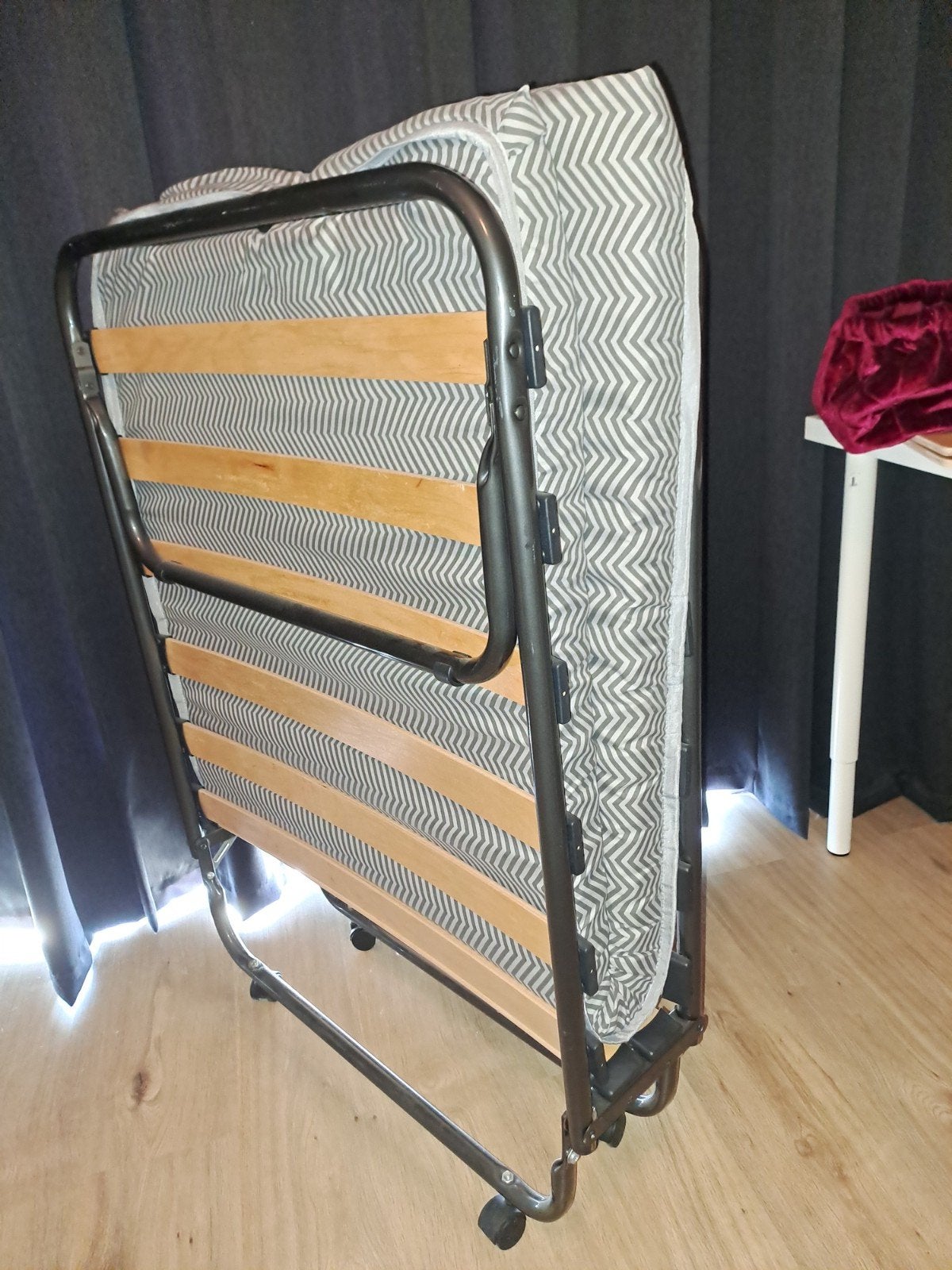 Inklapbaar bed, Huis en Inrichting, Ophalen, 90 cm, Eenpersoons, Zo goed als nieuw