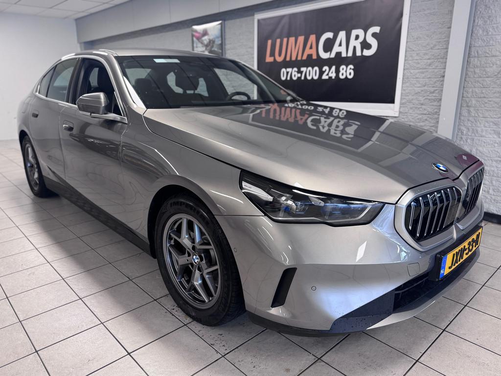 BMW 5-serie 520i |Business Edition|Head-up|Scherpe Prijs, Auto's, Automaat, 1998 cc, Achterwielaandrijving, Gebruikt
