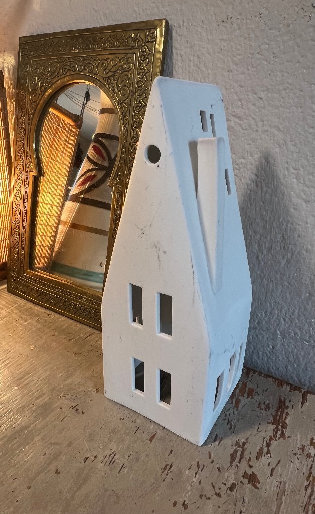 Räder porselein theelichthouder wit huisje puntdak decoratie, Windlicht, Wit, Ophalen of Verzenden, Zo goed als nieuw