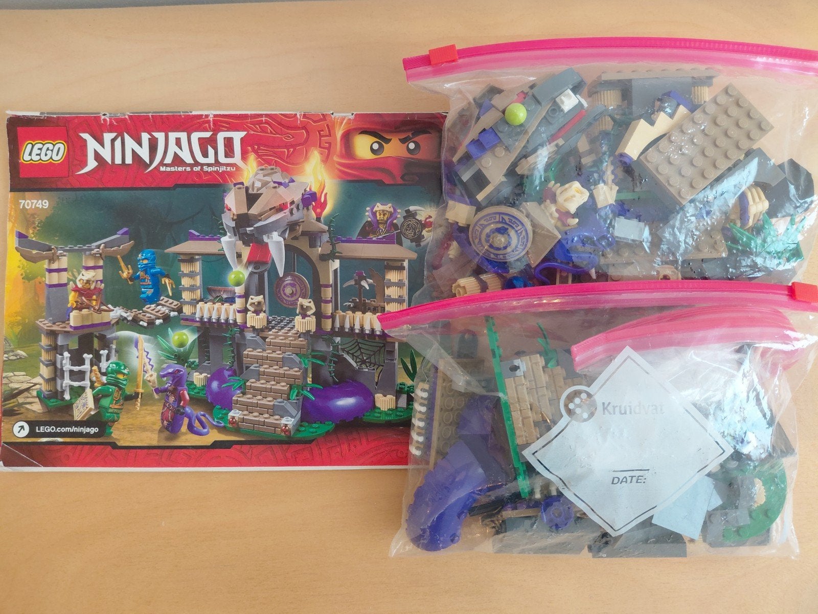 LEGO Ninjago Slangenpoort 70749 compleet, Ophalen of Verzenden, Zo goed als nieuw