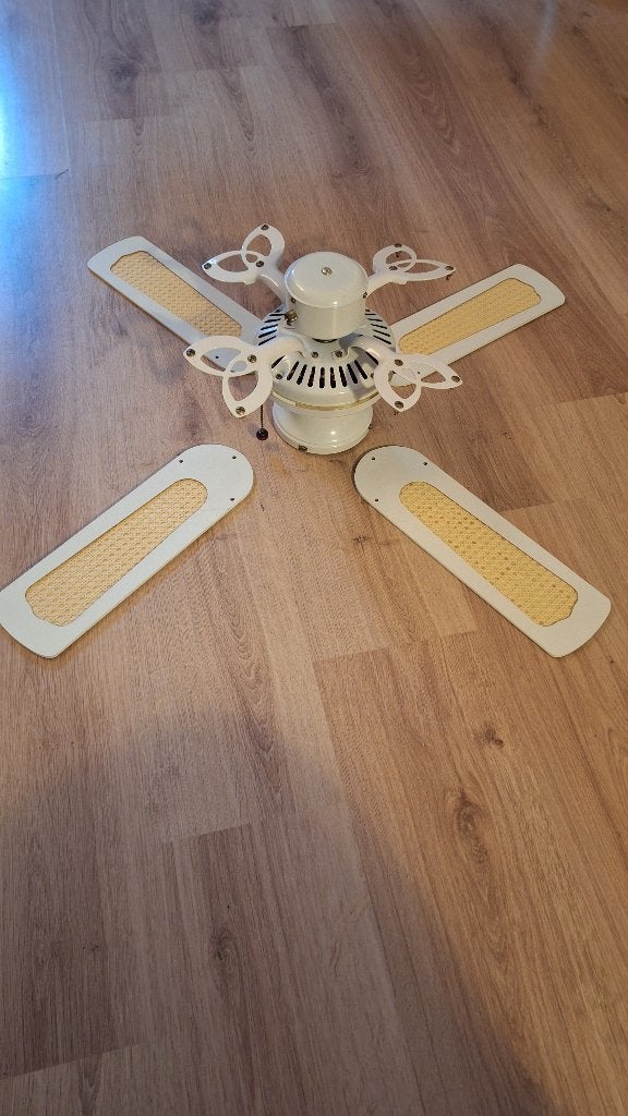 Vintage Plafondventilator - Wit met rotan details, Ophalen, Gebruikt, Plafondventilator