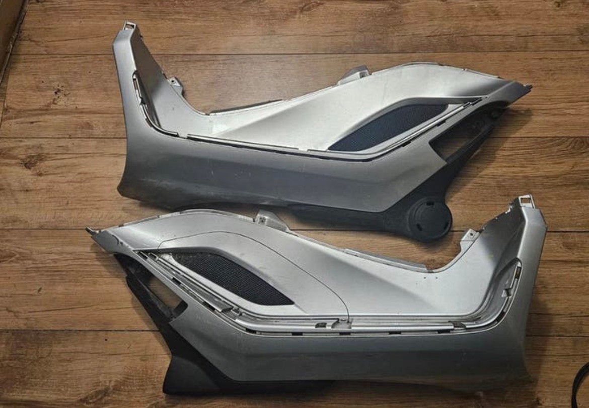 Treeplank Piaggio mp3 Yourban Links / rechts, Ophalen of Verzenden