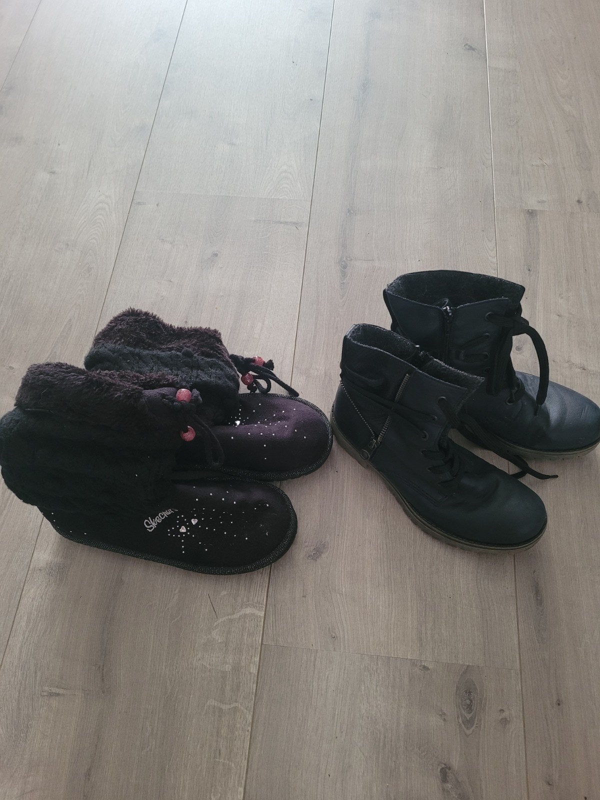 2 paar dames schoenen maat 36, Skechers, Zwart, Lage of Enkellaarzen, Ophalen of Verzenden