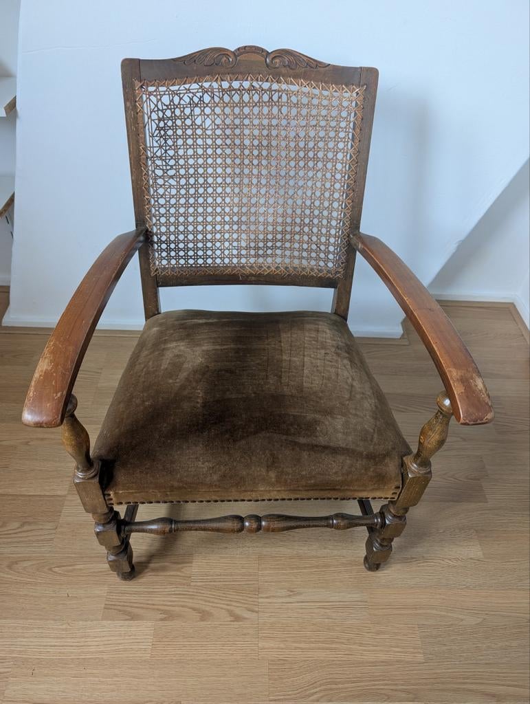 Mooie oude vintage stoel met riet., Ophalen